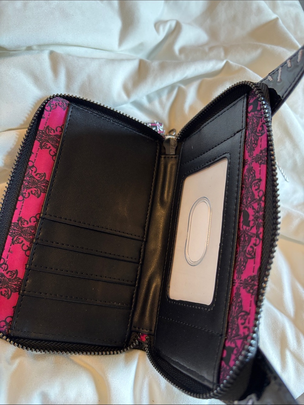 Loungefly Batman Returns carwoman leather Black Patent Cosplay Wallet NWT - Picture 8 of 11